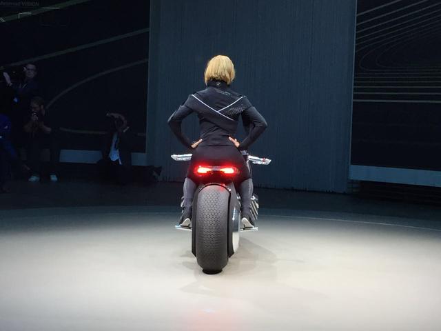 BMW Motorrad VISION NEXT 100概念车全球首发