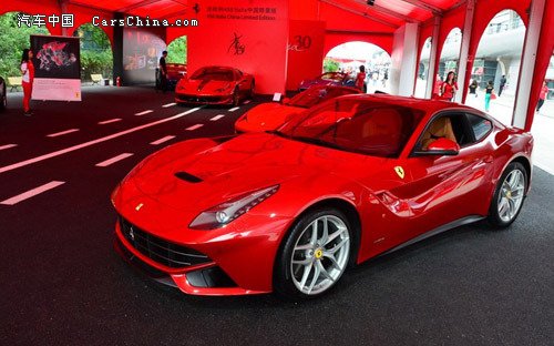 今年底正式上市 法拉利f12售价530.8万元