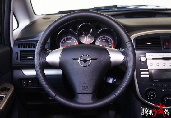 大号家庭装 腾讯试驾海马新普力马