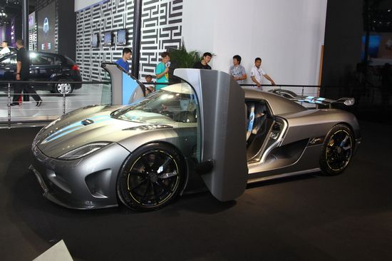 最高售价2760万元 长春车展8款豪车盘点