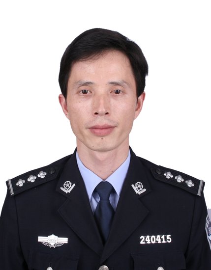 广东省好交警、好司机评选:好交警侯永贤