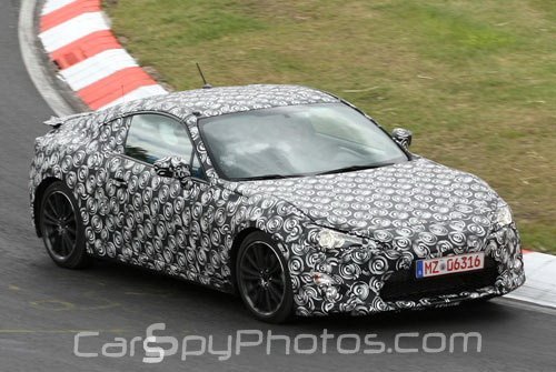 明年投产 斯巴鲁Boxer路试车谍照曝光