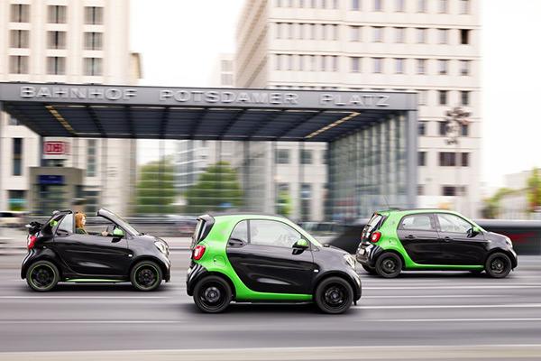 奔驰Smart所有车型明年都将有电动版