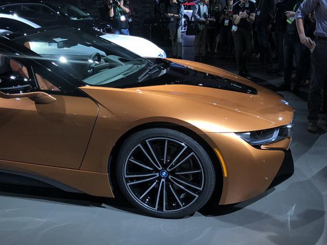 i8 Roadster First Edition