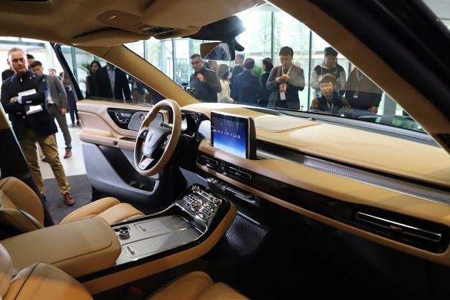 林肯飞行家量产版将2018洛杉矶车展首发 定位中大型SUV