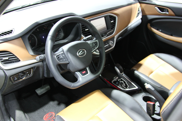 预售价6.66-8.88万元 陆风X2于6月6号正式预售