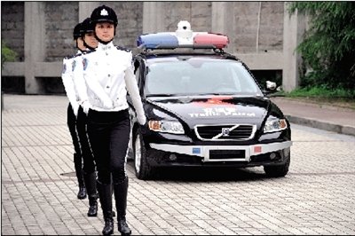 ����Ů�����ֶ��־��� Ů�����ڶ����ϸ�