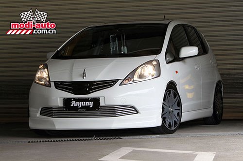 白绅士 Anjuny Honda Fit(GE)