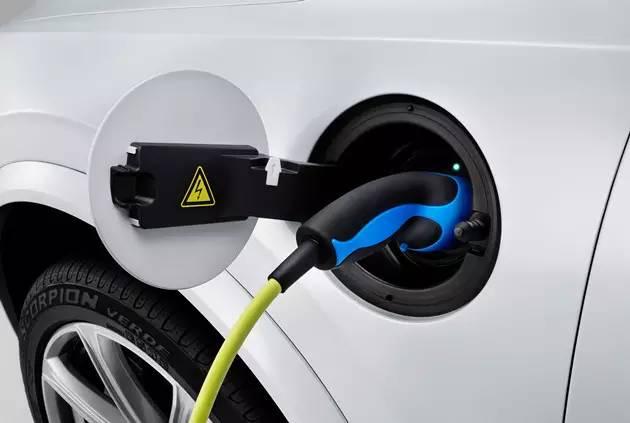 上海充电桩缺口达70% 公共充电设备成鸡肋