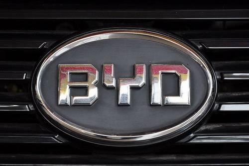 比亚迪欧洲第一座电动车工厂投产 总投资两千万欧元