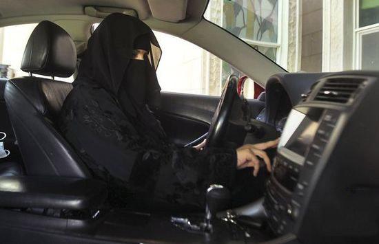 沙特王子：是允许女同胞开车的时候了