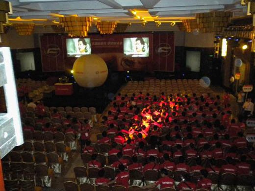 春风动力650NK正式上市 售价3.78万元