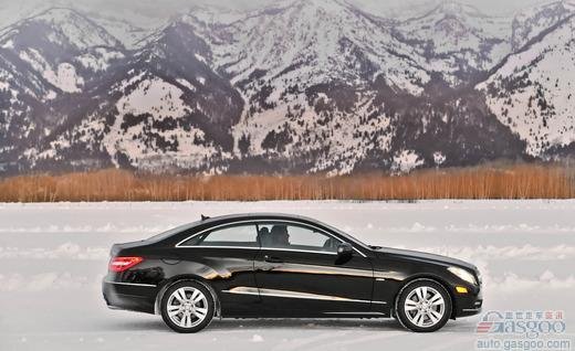 2012款奔驰C350 4Matic轿跑车动力总成概览