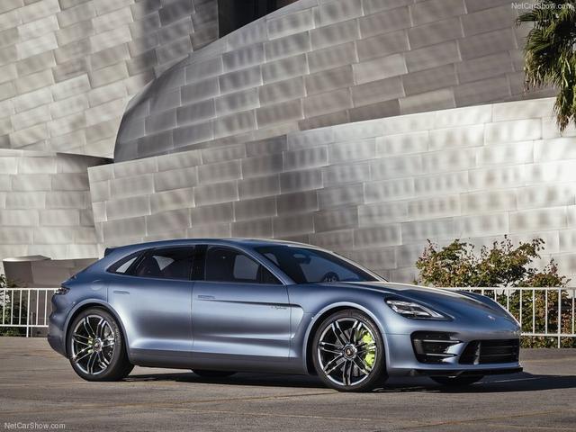 保时捷2012年推出的panamera sport turismo concept很可能就是