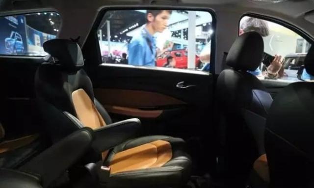 五菱宏光S3內(nèi)飾圖片曝光 定位為7座SUV