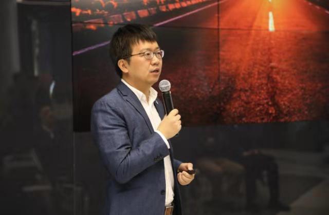 奇点iS6,奇点汽车,沈海寅