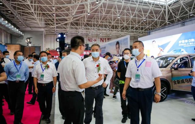 践行科技普惠初心威马成首个“科技下乡”智能汽车品牌 践行科技普惠初心 威马成首个“科技下乡”智能汽车品牌