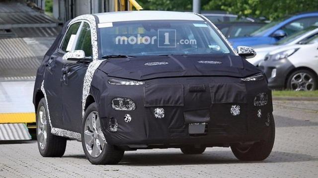 外不雅气势派头很Jeep 古代KONA EV谍照