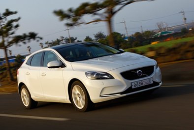 尝尝优雅的小野味 腾讯试驾沃尔沃V40 Cross