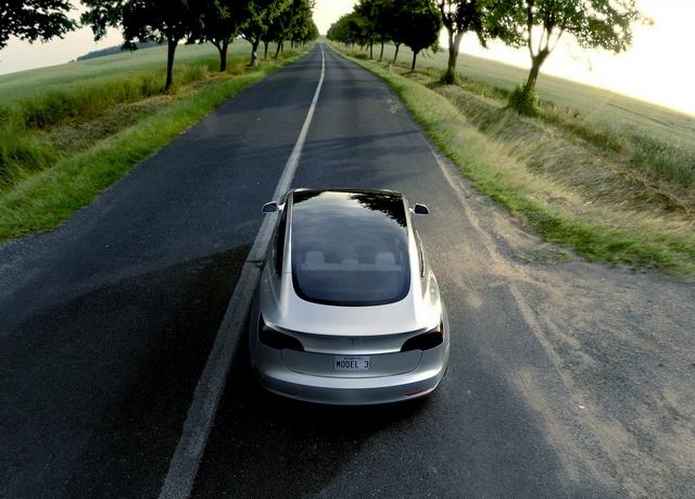 特斯拉Model 3全球首批车主交付在即