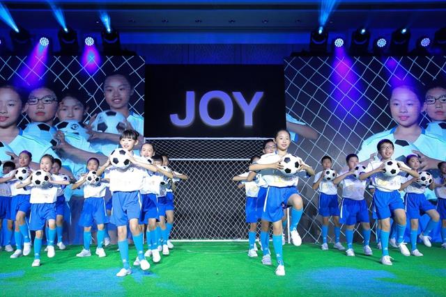 快乐足球传递正能量 2017 BMW童悦之家 全新