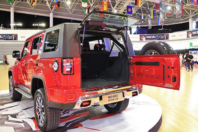 “双面人生”BJ40城市猎人型动昆仑决