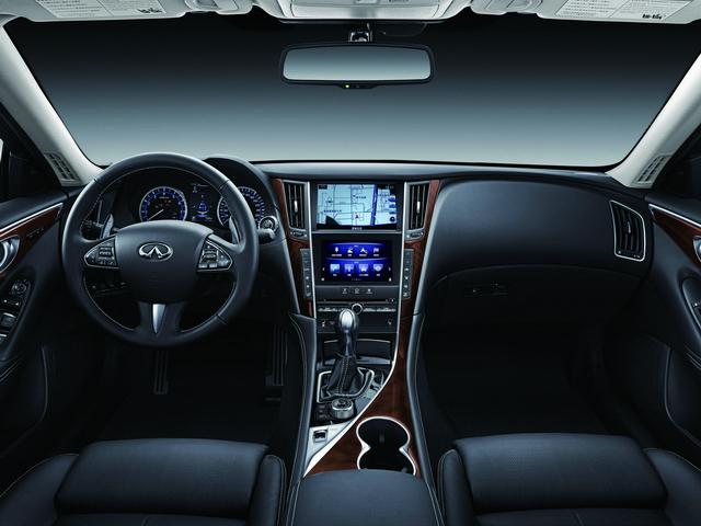 新款英菲尼迪Q50L上市 售27.98万-40.98万元