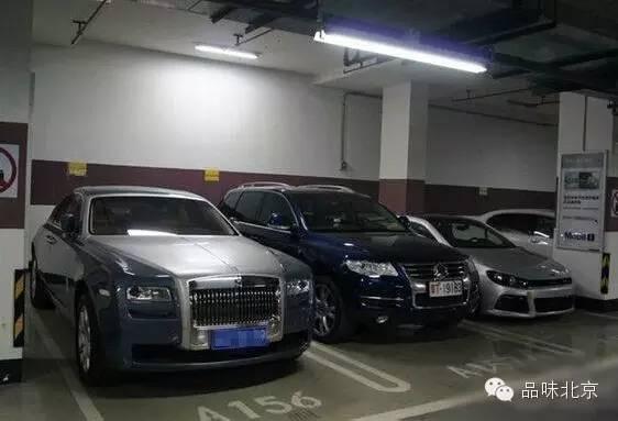 北京这个地下停车场秒杀一切车展