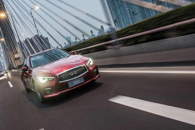 新款英菲尼迪Q50L上市 售27.98万-40.98万元