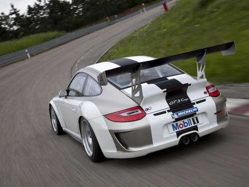 新保时捷911 GT3 Cup发布 首搭100L大油箱