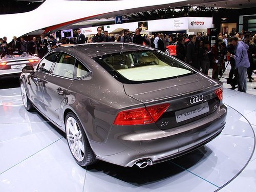 宝马6系四门轿跑 锁定cls\/a7售价65万元