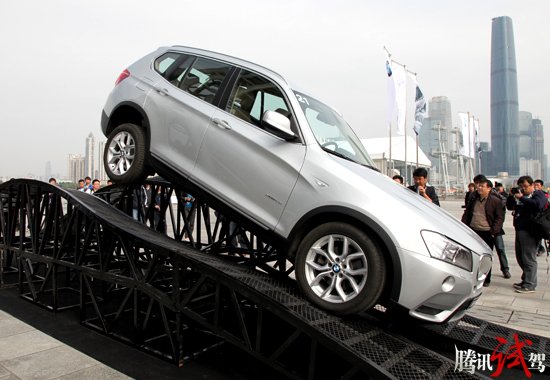 续写X神话 腾讯试驾BMW新X3 xDrive35i