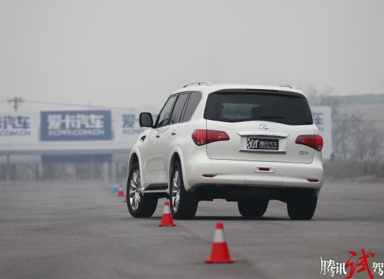 腾讯评测英菲尼迪qx56 少数派报告 高清图片