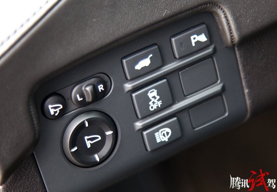 腾讯试驾讴歌ZDX 豪华品味有所不同