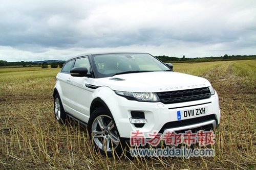 路虎揽胜极光EVOQUE Coupe利物浦全球首试