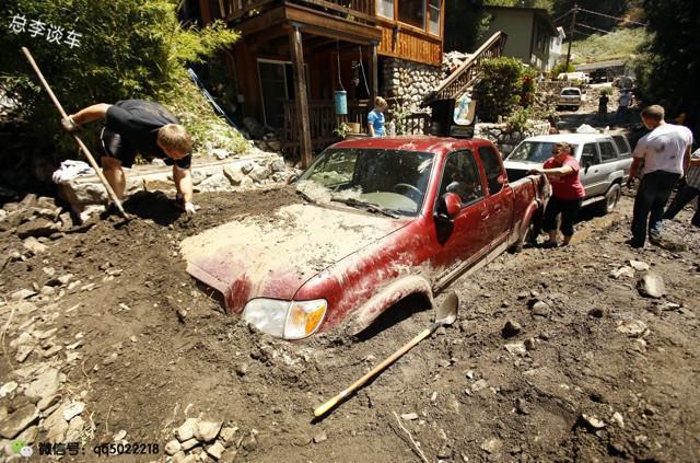 被“自然灾害”摧残的汽车 好像电影《2012》一样_汽车_腾讯网