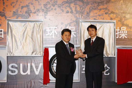 耐克森轮胎2012新品CP672获“2012中国年度车轮——年度舒适性轮胎”大奖
