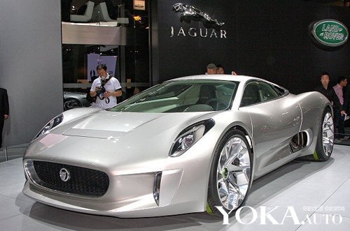  成龙 大哥私人豪华座驾曝光