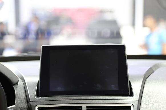 全新奔腾X40车展首秀 吸睛又夺心