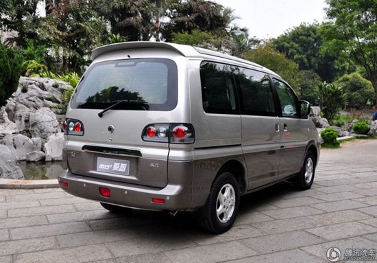 2012款东风菱智M5上市 售9.89-16.48万元