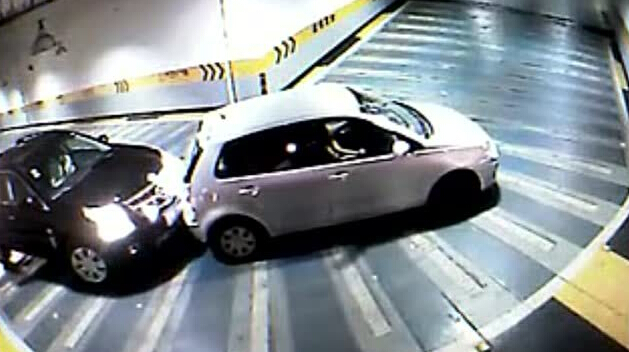 这个配置在自动挡车型上是鸡肋?但防溜车就得靠它_汽车_腾讯网