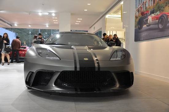 路特斯中国首家展厅开业 GTE售价368万