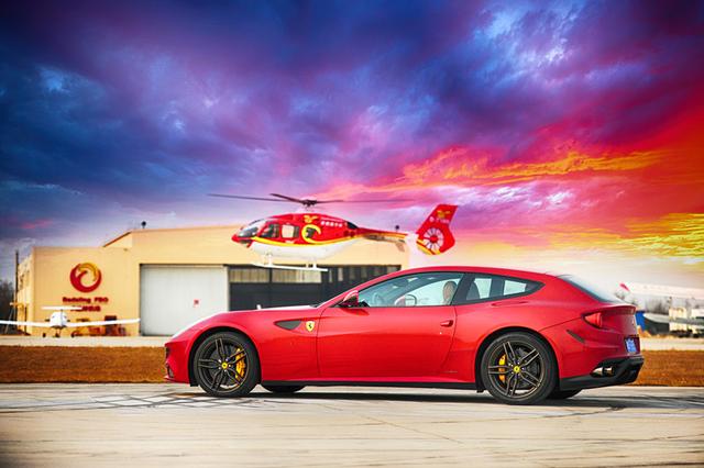 驾驶者说 法拉利首款四驱四座跑车FF_汽车_腾讯网