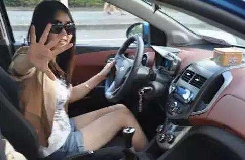 视频集锦 要死一起死男女吵架竟演变疯狂撞车 hamann改装版宝马m4艺术