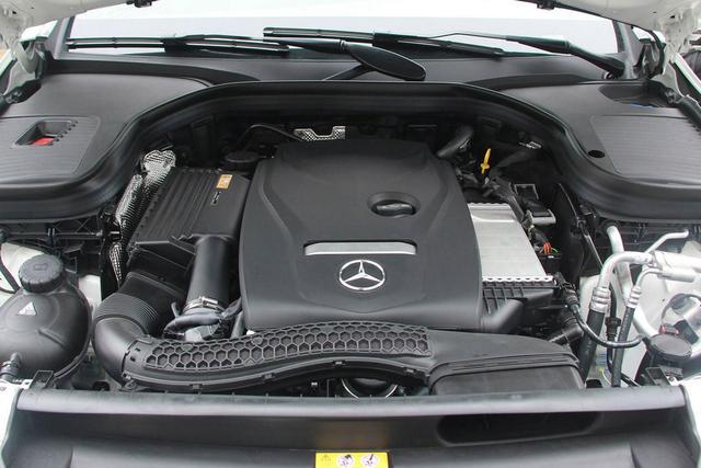 һ�����ĵĺ����˶�SUV ���˷��Ů�˰�