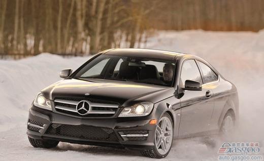 2012款奔驰C350 4Matic轿跑车动力总成概览