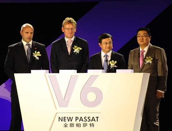 上海大众全新帕萨特V6上市 31.08万元起