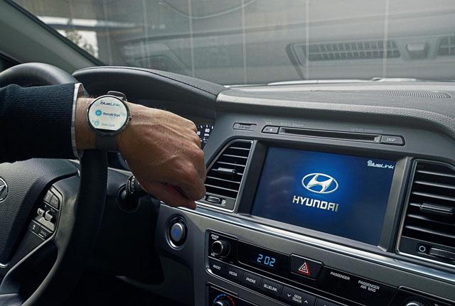 现代CES首发智能穿戴应用程序 手表控制车
