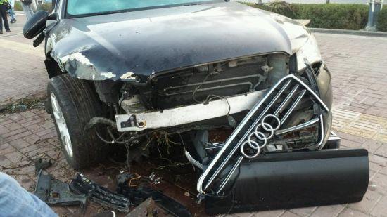 每日猜车 第590期 任性的汽车修理工高清图片