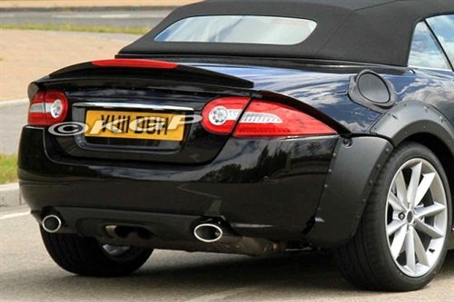 或于2013年发布 曝全新捷豹XE跑车路试